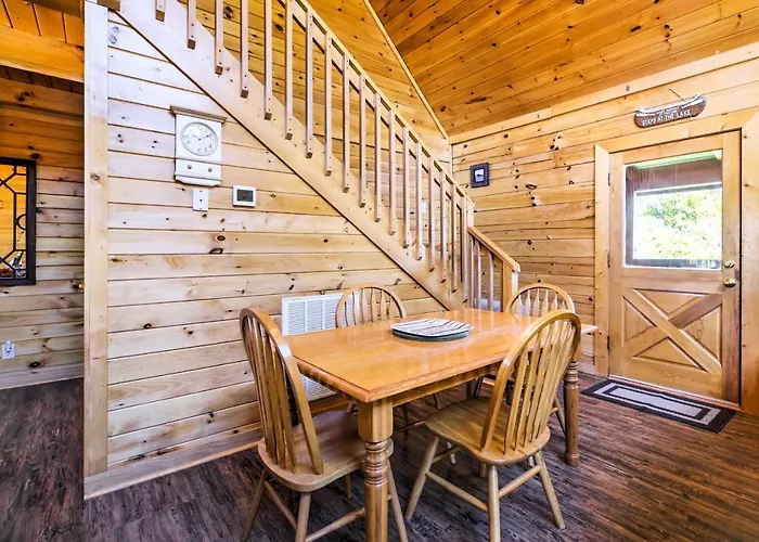 Sevierville Retreat Private Hot Tub And Lake Views!