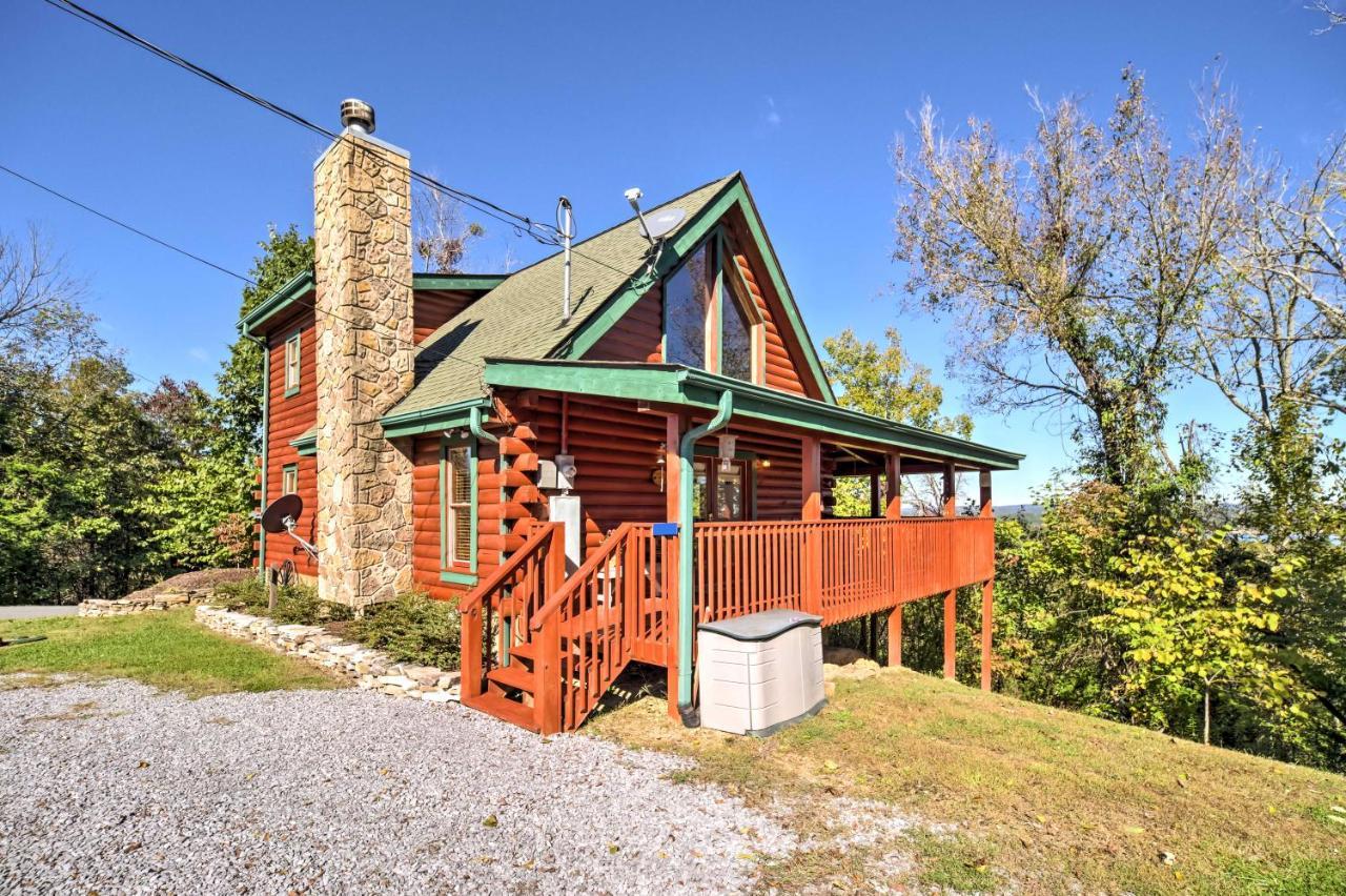 Retreat Private Hot Tub And Views!