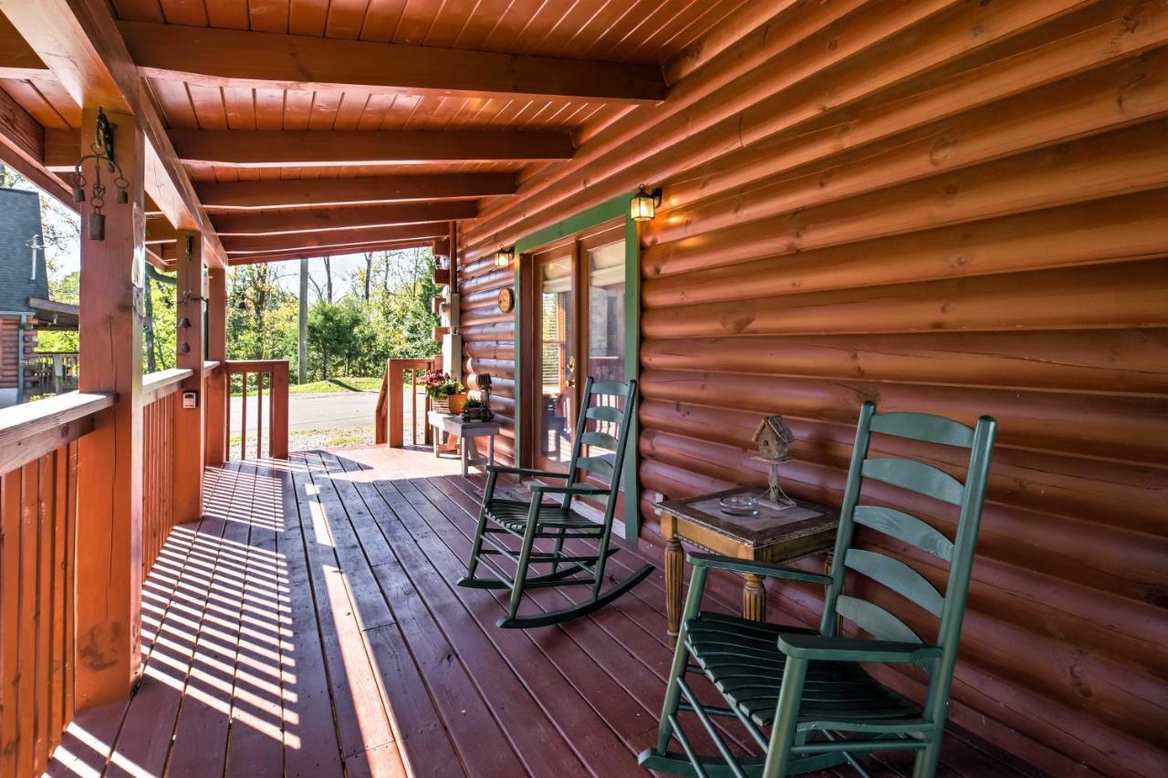 Holiday home Retreat Private Hot Tub And Views! Sevierville