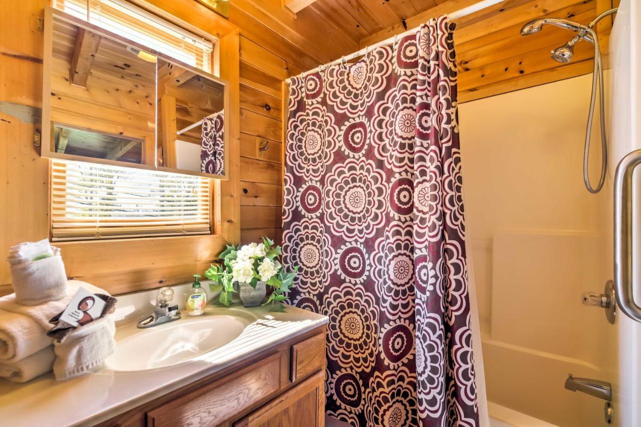 Retreat Private Hot Tub And Views! Holiday home *